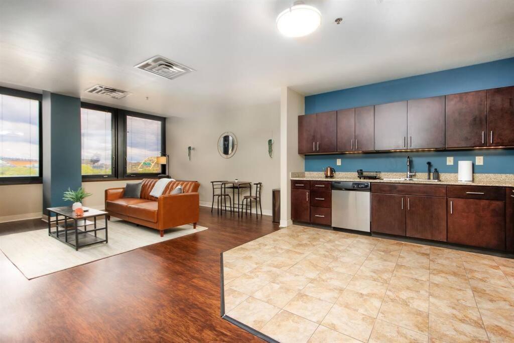Sweeping Stadium Views Wonderfully Located 24-7 Parking Gym Lounge Pittsburgh Luaran gambar